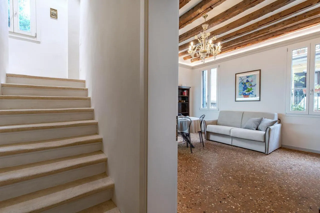 Ca' Anna Rialto Apartment M0270429079 Venice Italy